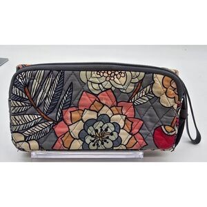 Vera Bradley Womens Floral Quilted Wristlet Wallet With Zipper & Card Slots